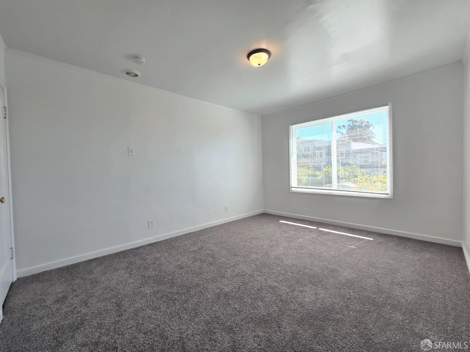 Detail Gallery Image 6 of 11 For 135 Maddux Ave, San Francisco,  CA 94124 - 3 Beds | 1 Baths