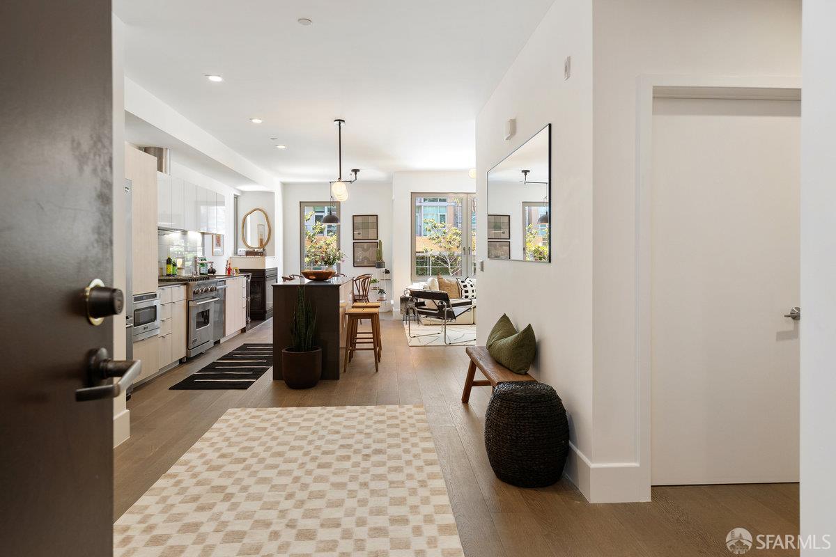 Photo #6: 425069590 Listing 