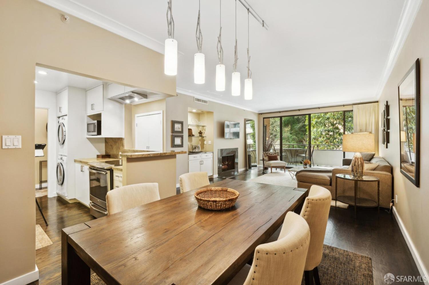 Detail Gallery Image 7 of 49 For 101 Lombard St 216e,  San Francisco,  CA 94111 - 1 Beds | 1 Baths