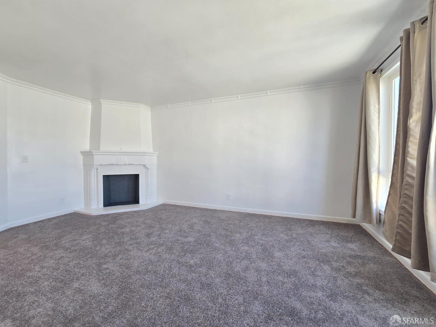 Detail Gallery Image 5 of 11 For 135 Maddux Ave, San Francisco,  CA 94124 - 3 Beds | 1 Baths