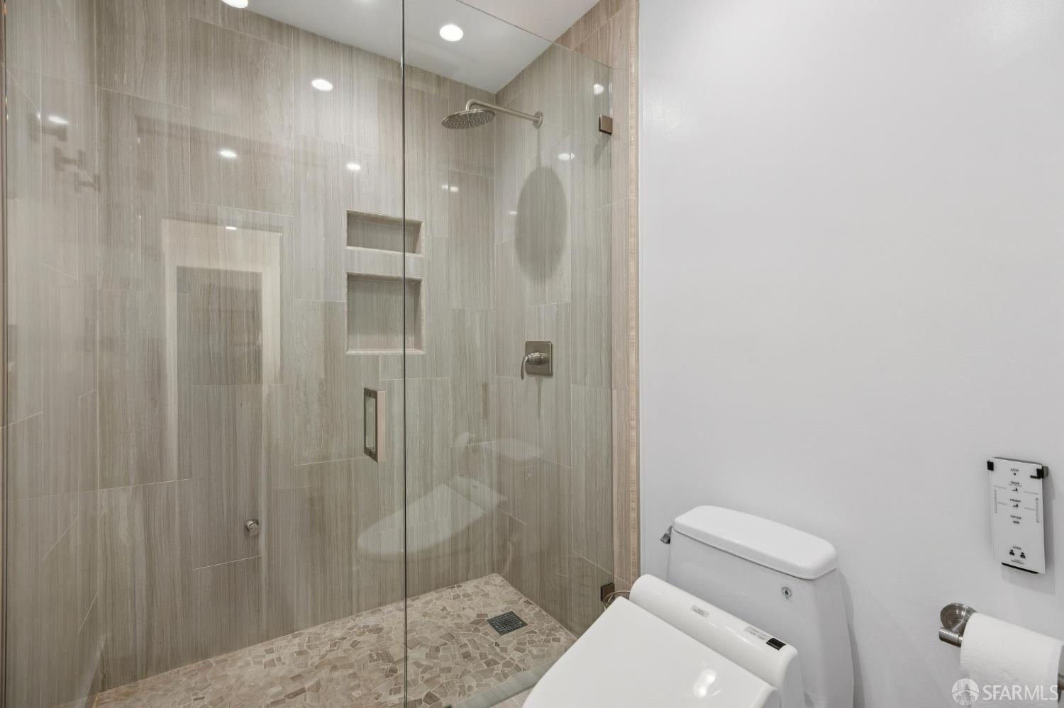 Detail Gallery Image 27 of 49 For 101 Lombard St 216e,  San Francisco,  CA 94111 - 1 Beds | 1 Baths
