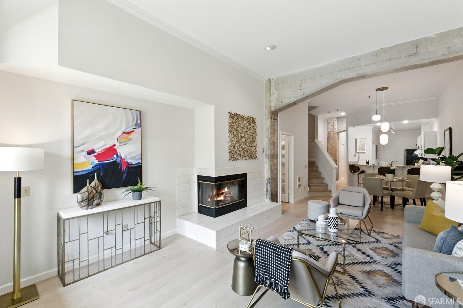 Photo #4: 425066170 Listing 