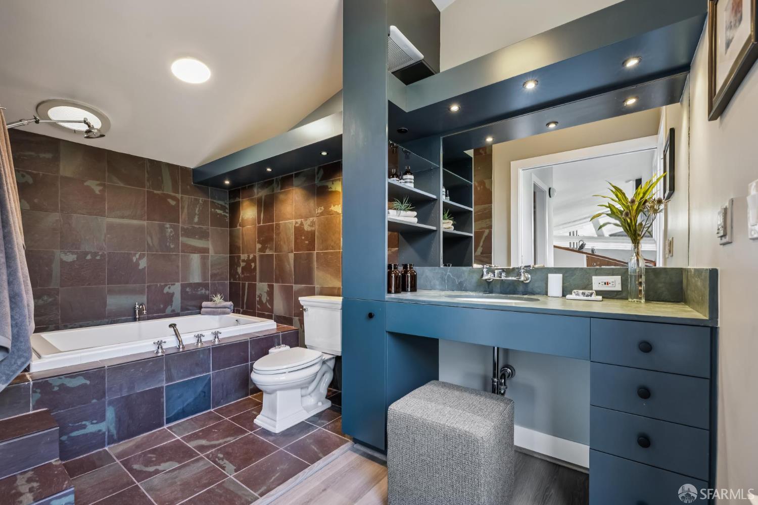Detail Gallery Image 18 of 28 For 2753 22nd St, San Francisco,  CA 94110 - 2 Beds | 2 Baths