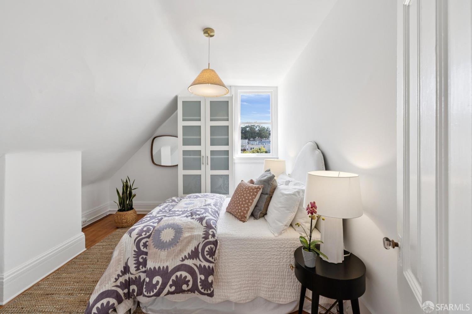 Detail Gallery Image 30 of 37 For 2838 Golden Gate Ave, San Francisco,  CA 94123 - 5 Beds | 2 Baths
