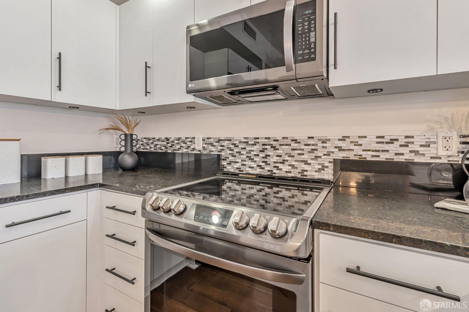 Detail Gallery Image 5 of 41 For 88 E San Fernando St #507,  San Jose,  CA 95113 - 1 Beds | 1 Baths