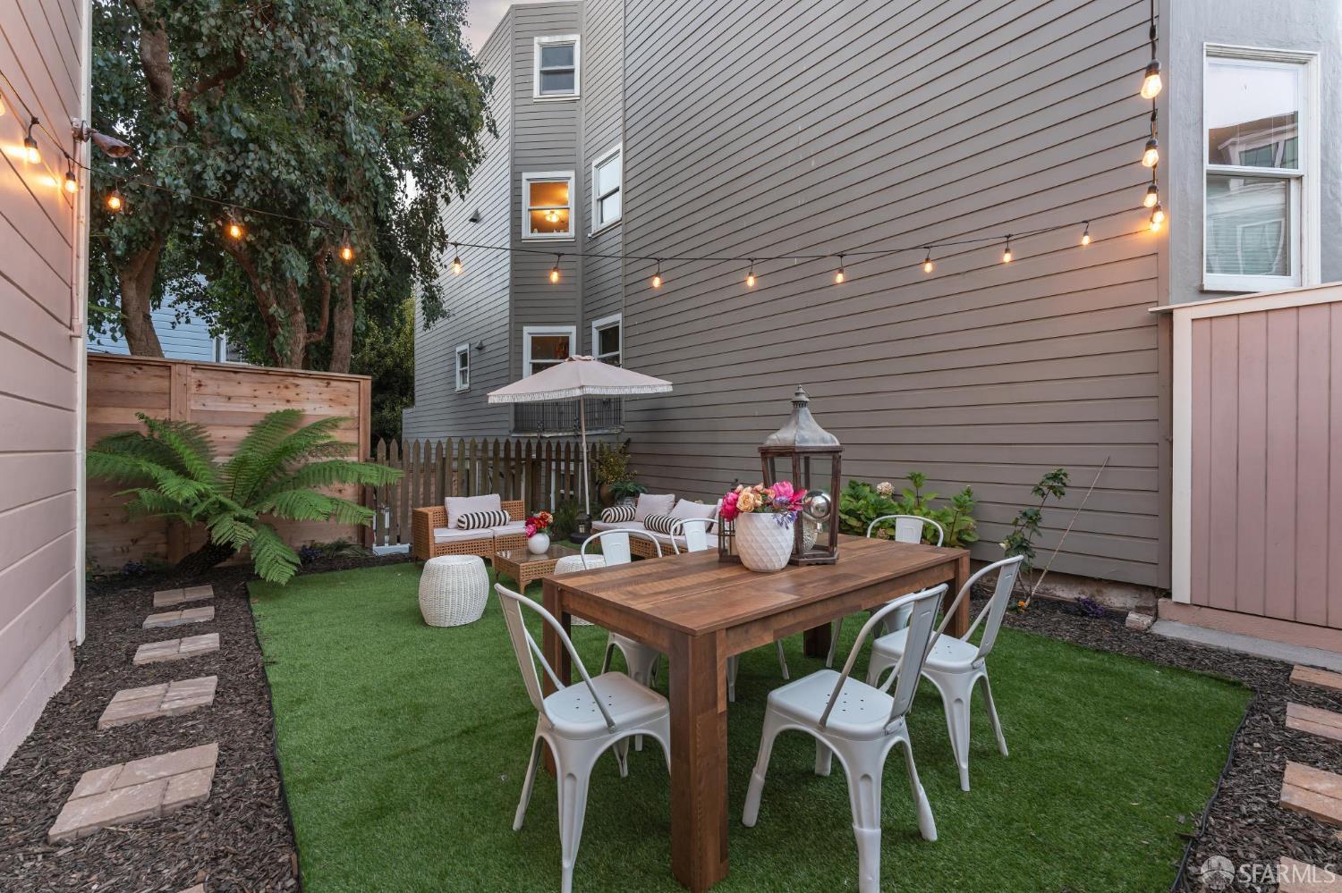 Detail Gallery Image 34 of 72 For 2221 Scott St, San Francisco,  CA 94115 - 5 Beds | 4/1 Baths