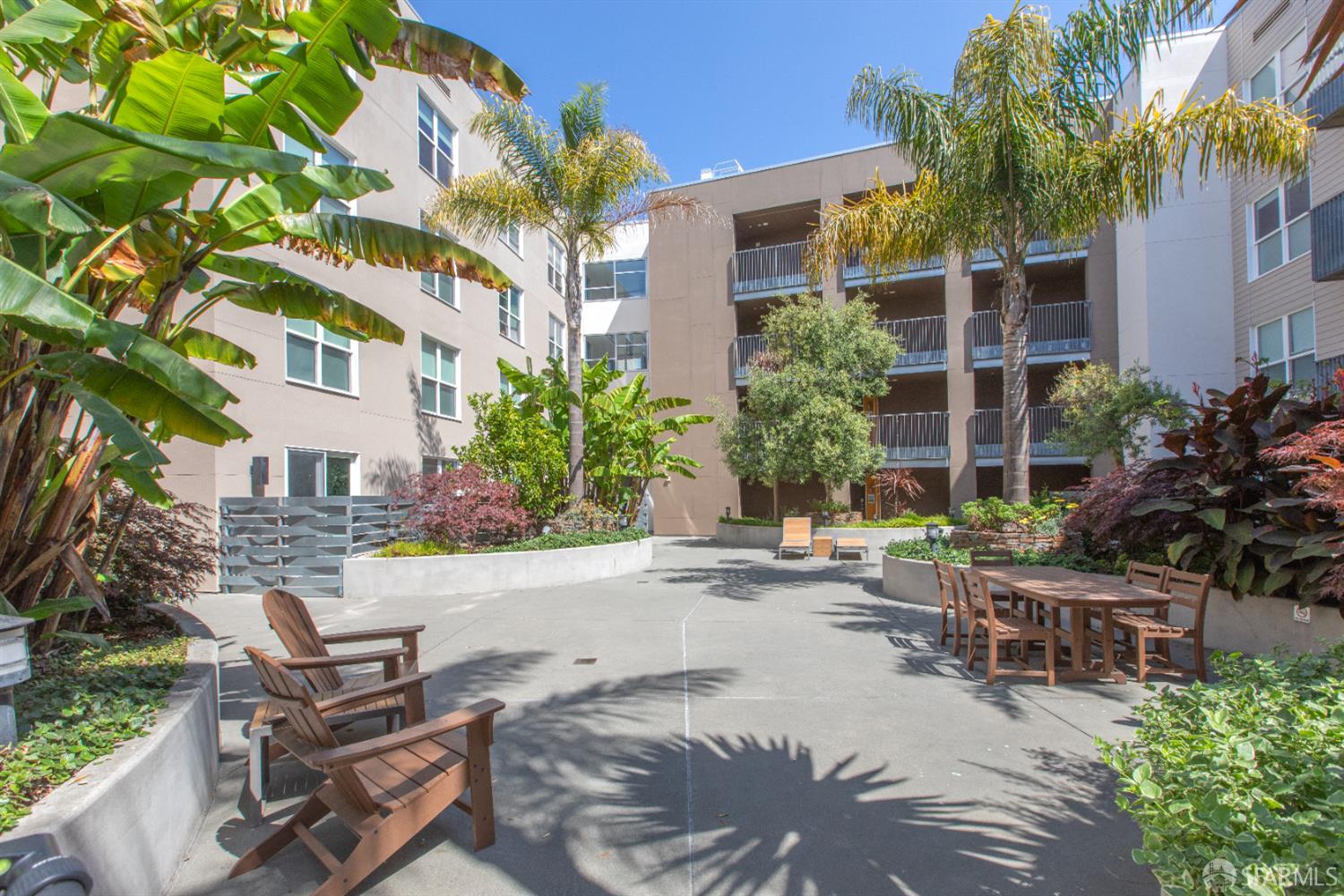 Photo #32: 425069756 Listing: Photo #32