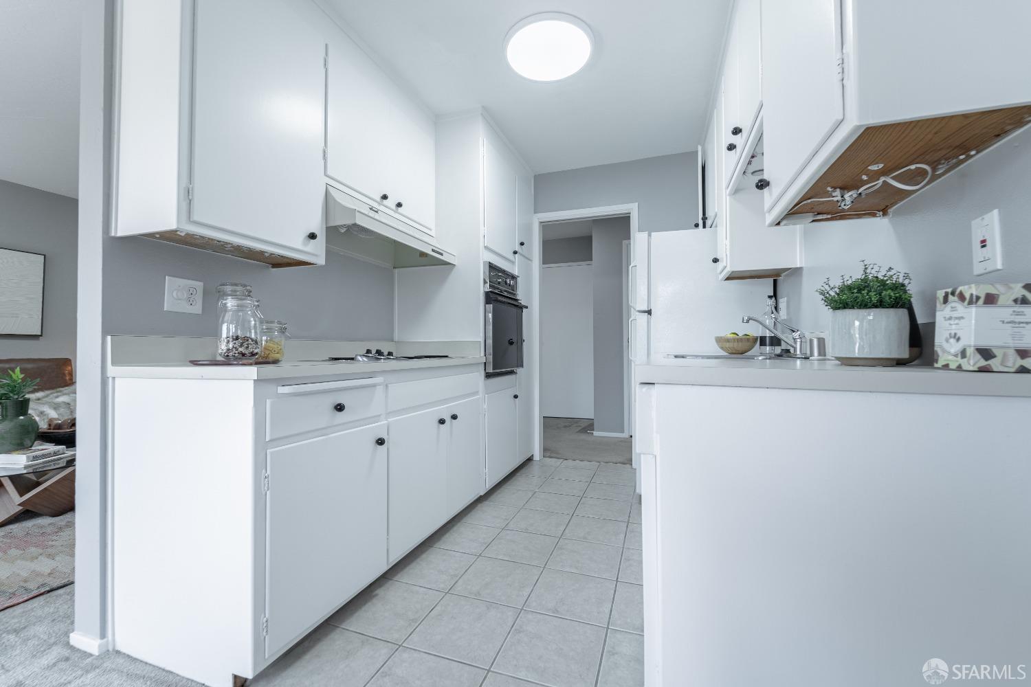 Detail Gallery Image 19 of 51 For 94 Bayo Vista Ave #304,  Oakland,  CA 94611 - 1 Beds | 1 Baths