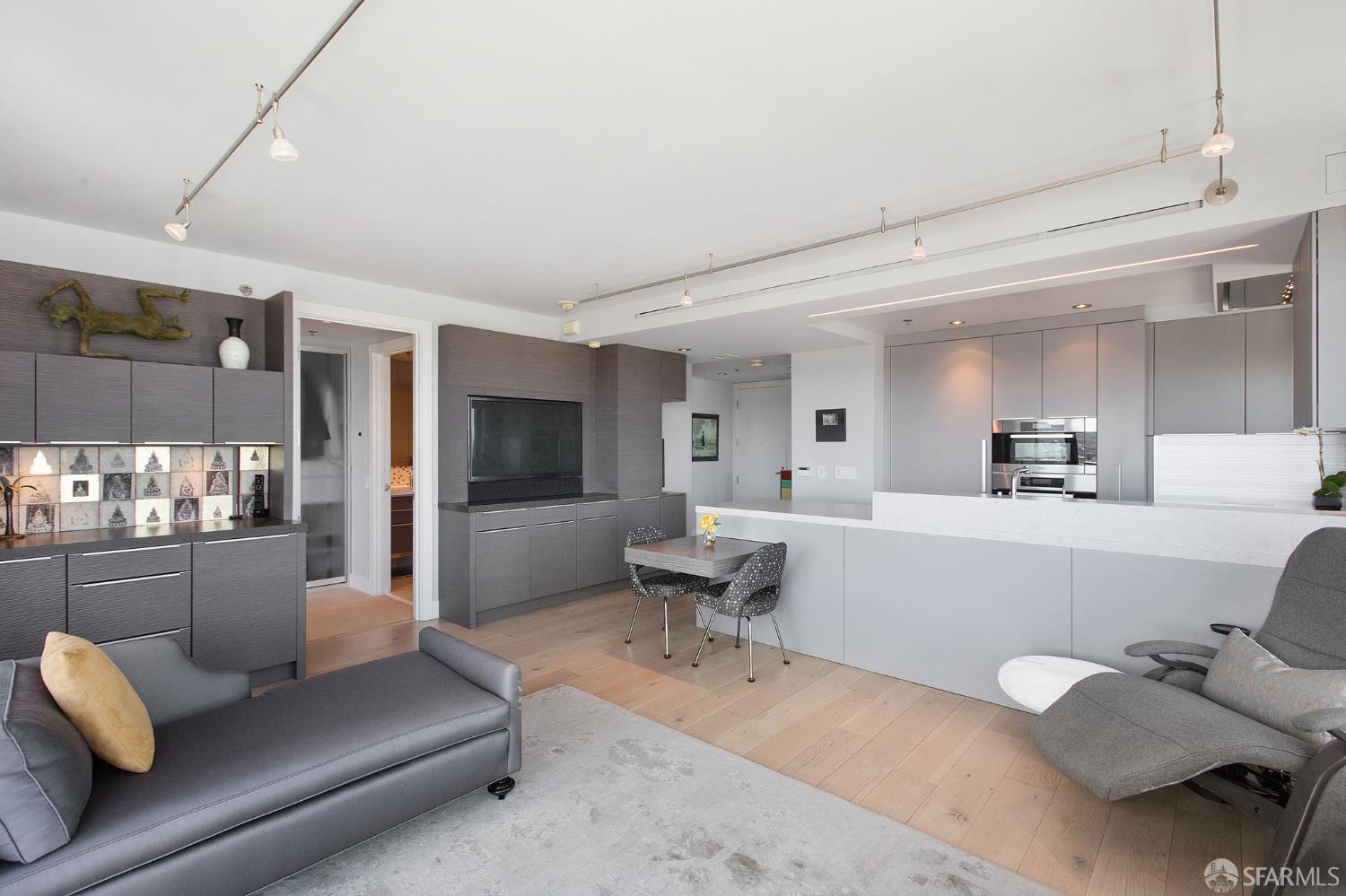 Detail Gallery Image 7 of 56 For 229 Brannan St 16e,  San Francisco,  CA 94107 - 2 Beds | 2 Baths