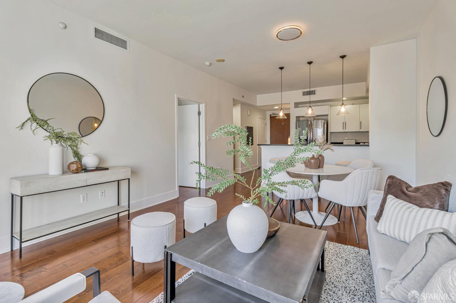 Detail Gallery Image 3 of 41 For 88 E San Fernando St #507,  San Jose,  CA 95113 - 1 Beds | 1 Baths