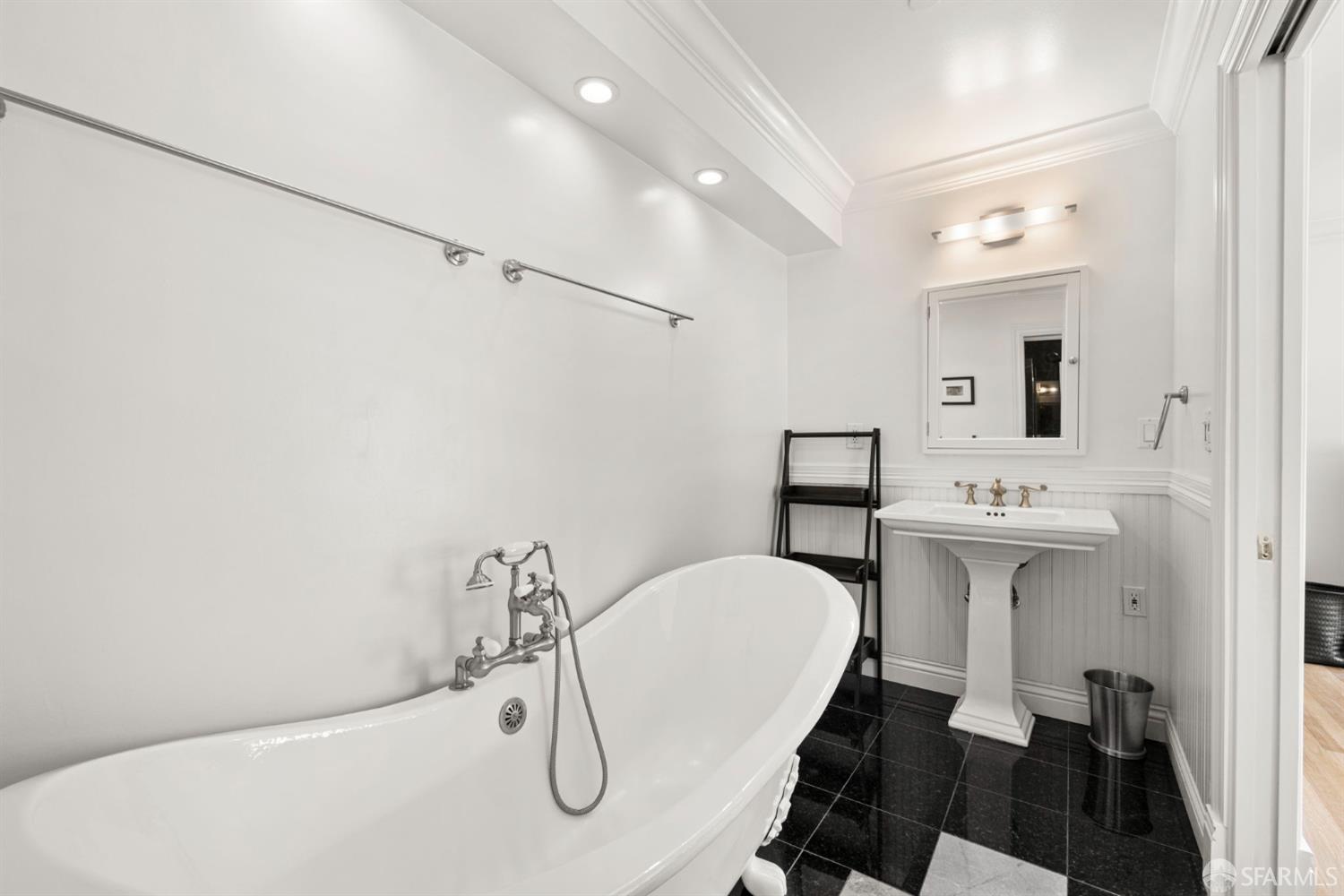 Photo #26: 425066648 Listing: Photo #26