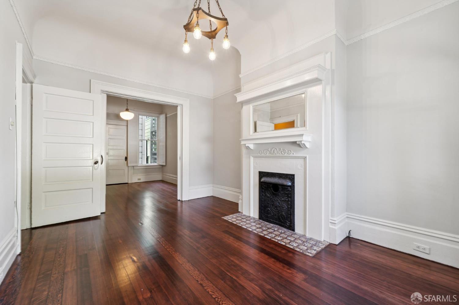 Photo #6: 425069534 Listing 