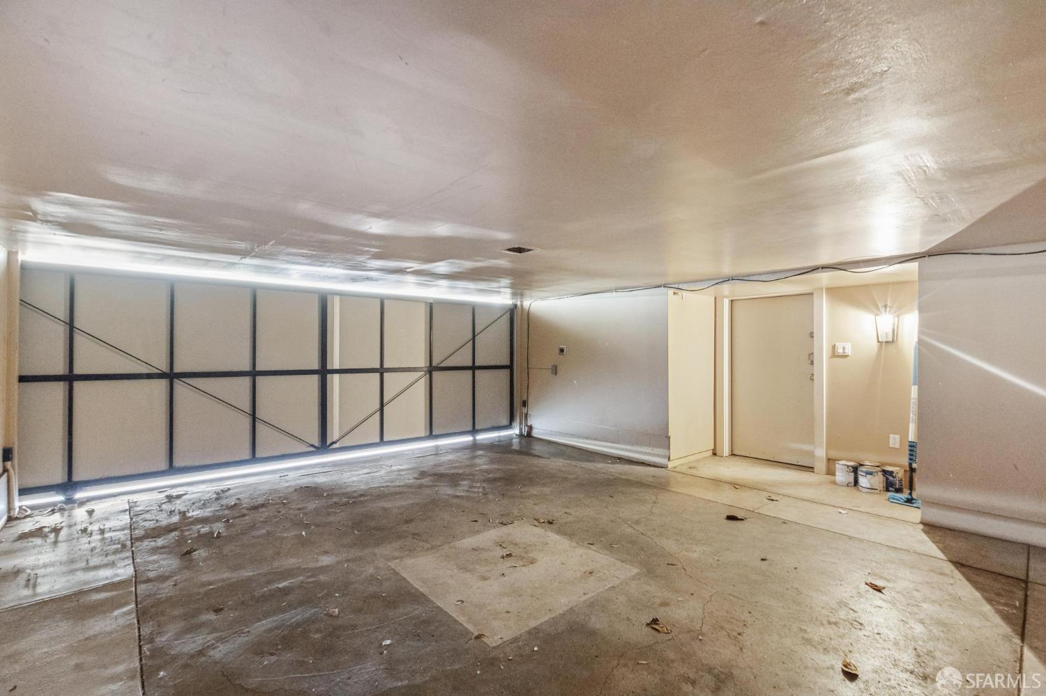 Detail Gallery Image 66 of 72 For 2221 Scott St, San Francisco,  CA 94115 - 5 Beds | 4/1 Baths