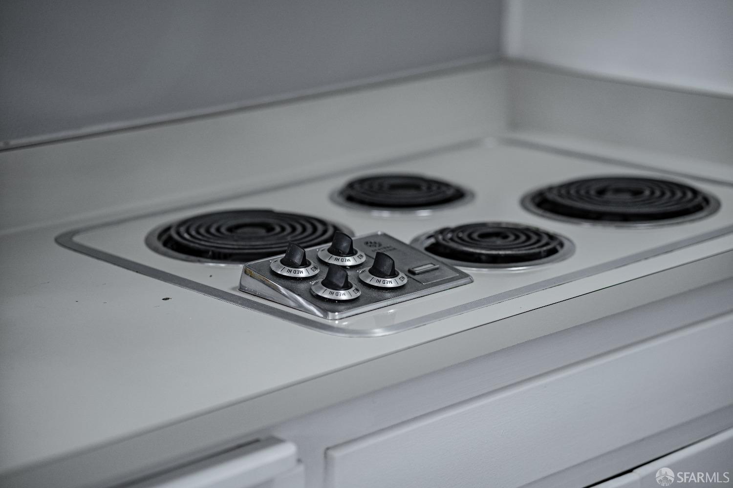 Detail Gallery Image 42 of 51 For 94 Bayo Vista Ave #304,  Oakland,  CA 94611 - 1 Beds | 1 Baths