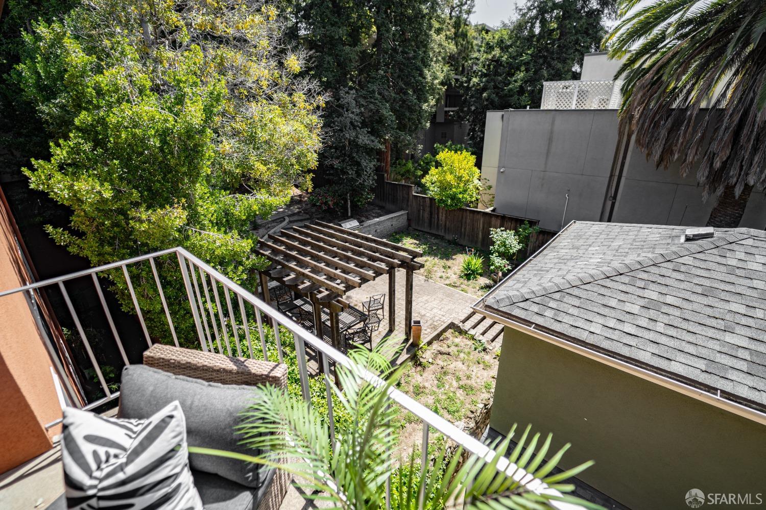 Detail Gallery Image 10 of 51 For 94 Bayo Vista Ave #304,  Oakland,  CA 94611 - 1 Beds | 1 Baths