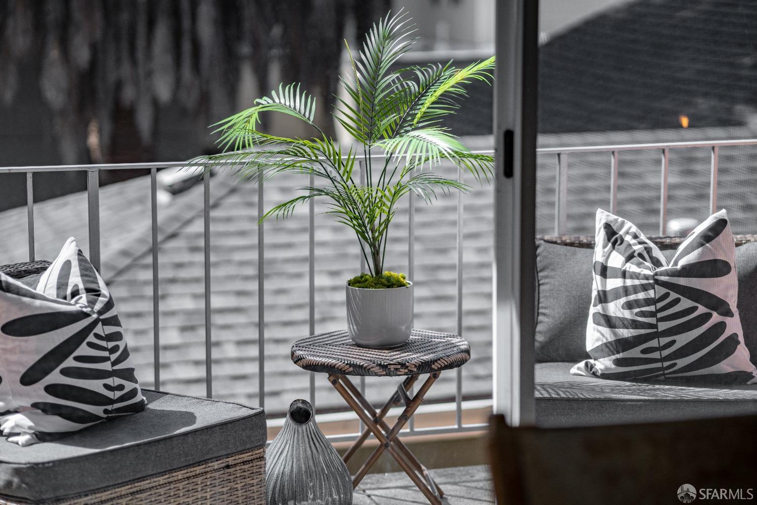 Detail Gallery Image 8 of 51 For 94 Bayo Vista Ave #304,  Oakland,  CA 94611 - 1 Beds | 1 Baths