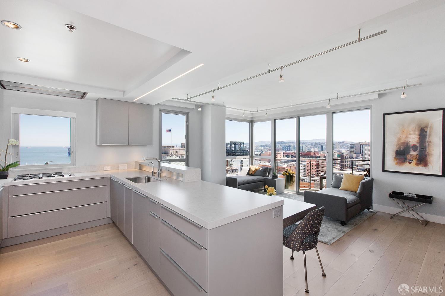 Detail Gallery Image 10 of 56 For 229 Brannan St 16e,  San Francisco,  CA 94107 - 2 Beds | 2 Baths