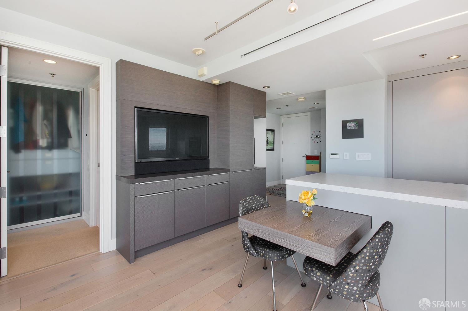Detail Gallery Image 9 of 56 For 229 Brannan St 16e,  San Francisco,  CA 94107 - 2 Beds | 2 Baths