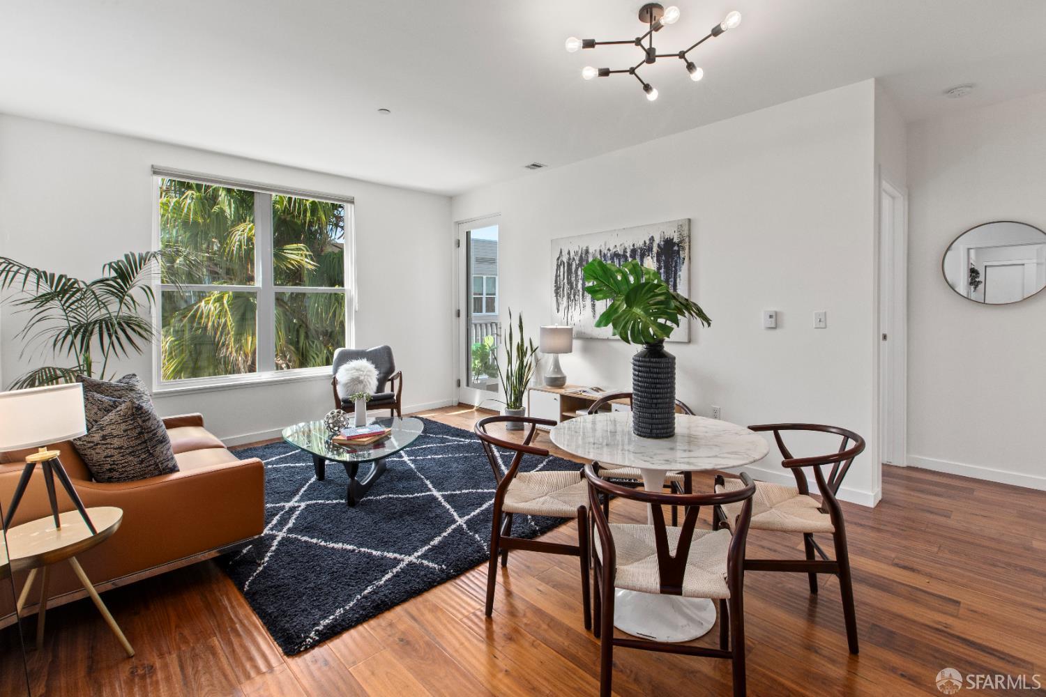 Photo #5: 425069756 Listing 