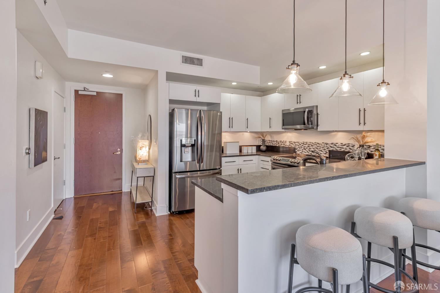 Detail Gallery Image 4 of 41 For 88 E San Fernando St #507,  San Jose,  CA 95113 - 1 Beds | 1 Baths