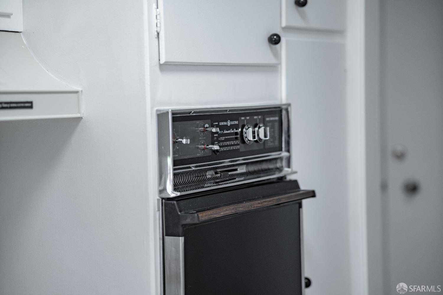 Detail Gallery Image 43 of 51 For 94 Bayo Vista Ave #304,  Oakland,  CA 94611 - 1 Beds | 1 Baths