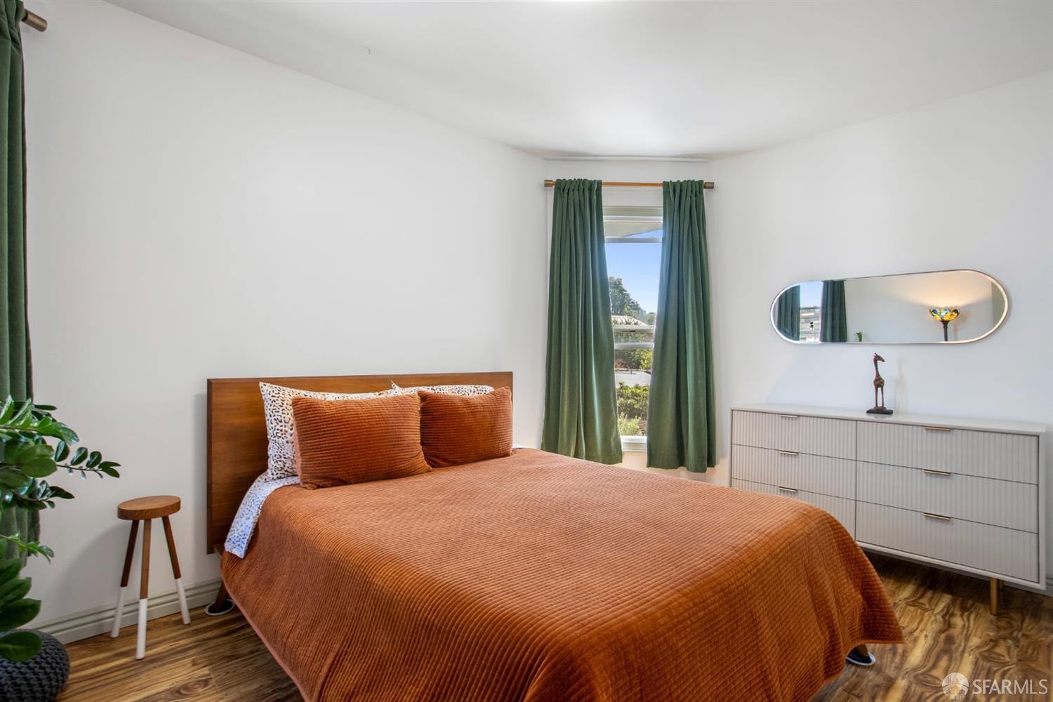 Detail Gallery Image 40 of 74 For 1806 8th Ave, Oakland,  CA 94606 - 3 Beds | 2 Baths