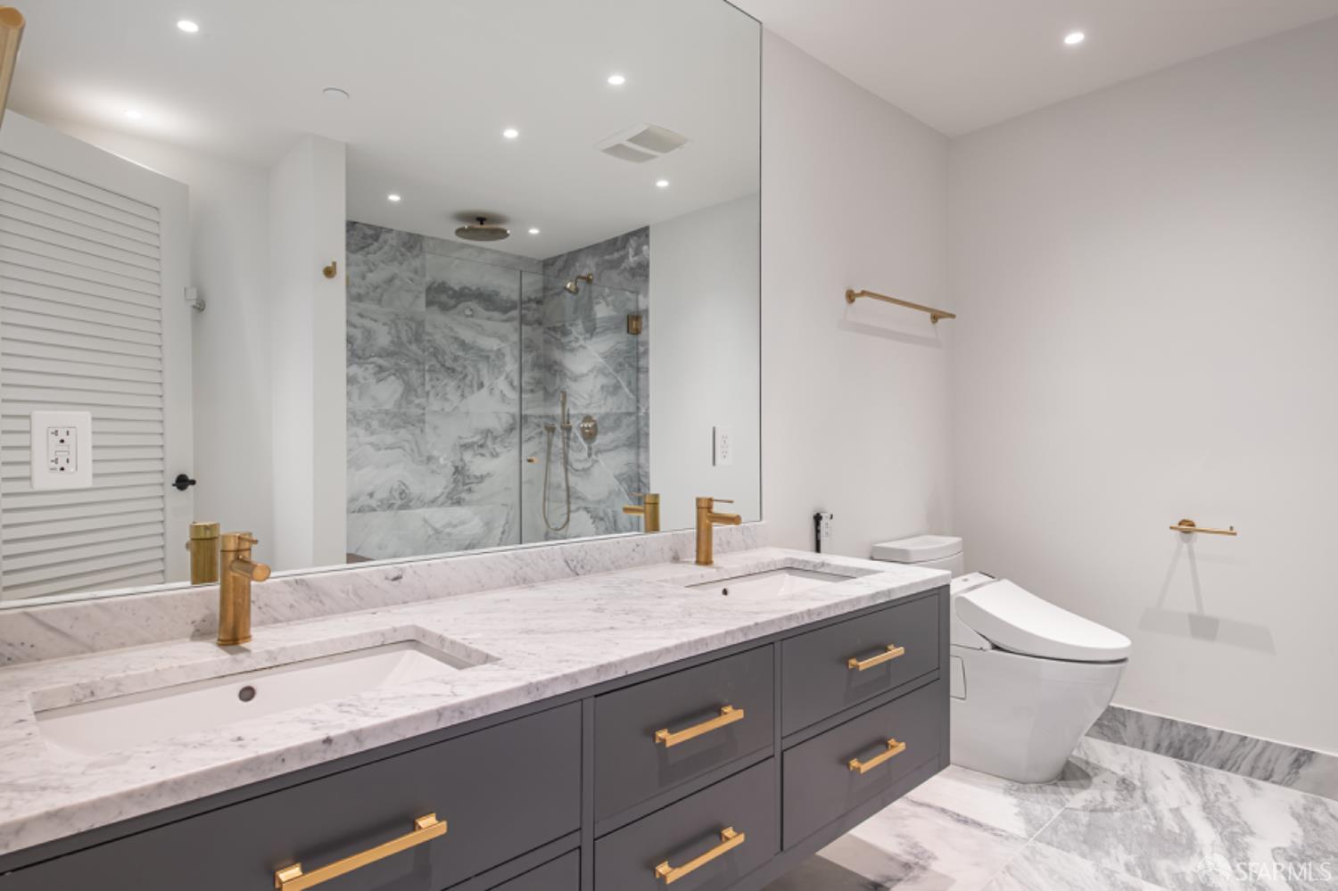 Detail Gallery Image 24 of 50 For 201 Folsom St Ph41,  San Francisco,  CA 94105 - 3 Beds | 3 Baths