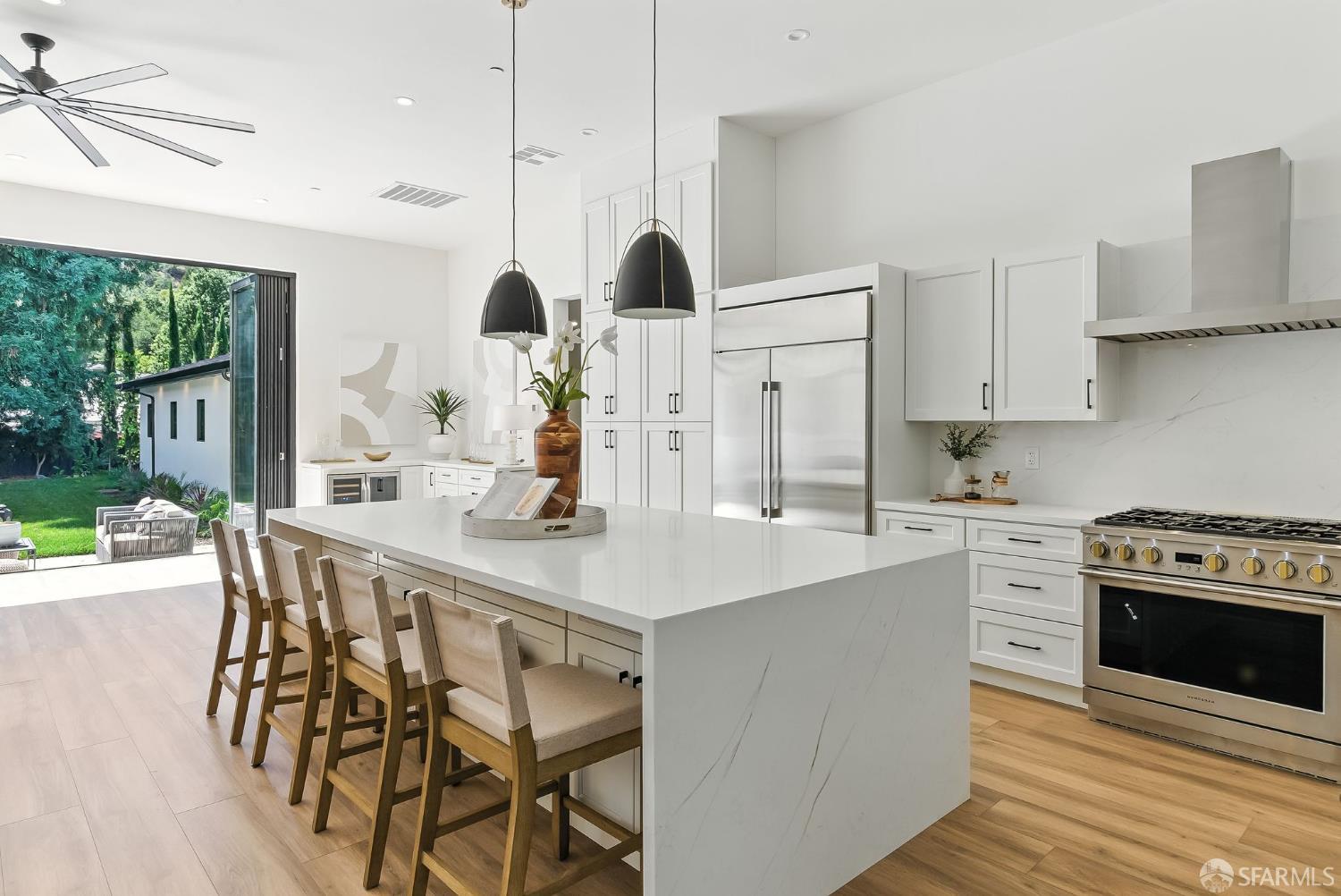 Detail Gallery Image 5 of 43 For 2559 Romley Ln, Alamo,  CA 94507 - 4 Beds | 3/2 Baths