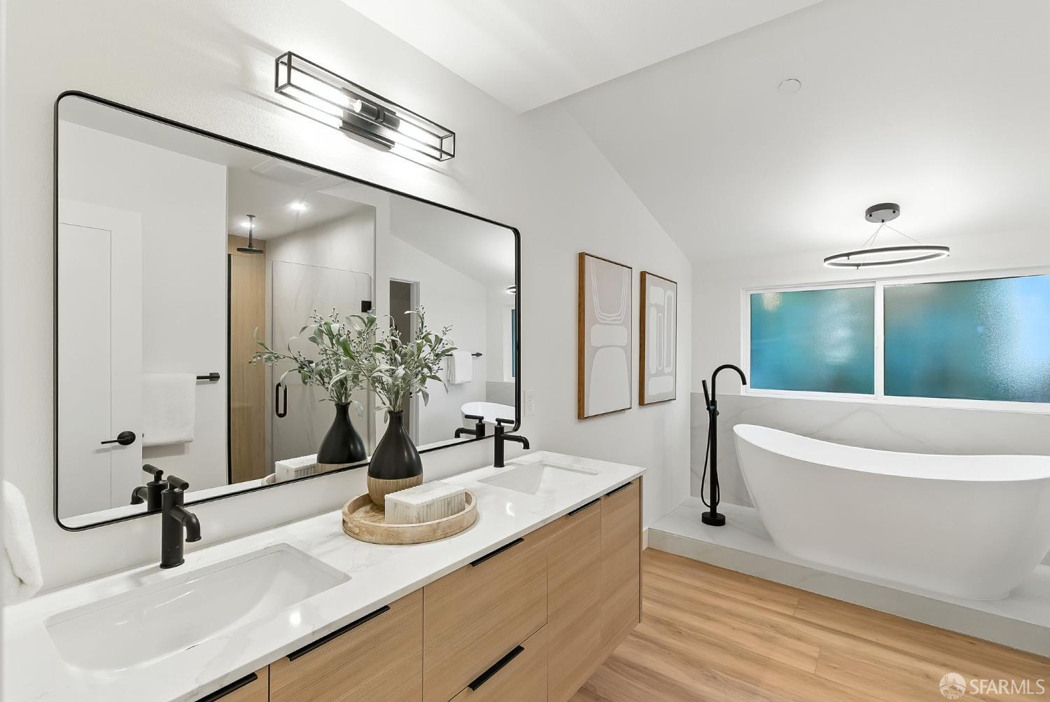 Detail Gallery Image 15 of 43 For 2559 Romley Ln, Alamo,  CA 94507 - 4 Beds | 3/2 Baths