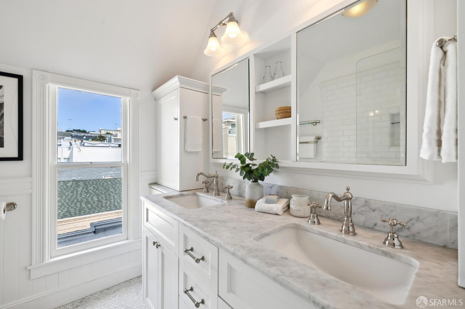 Detail Gallery Image 27 of 37 For 2838 Golden Gate Ave, San Francisco,  CA 94123 - 5 Beds | 2 Baths