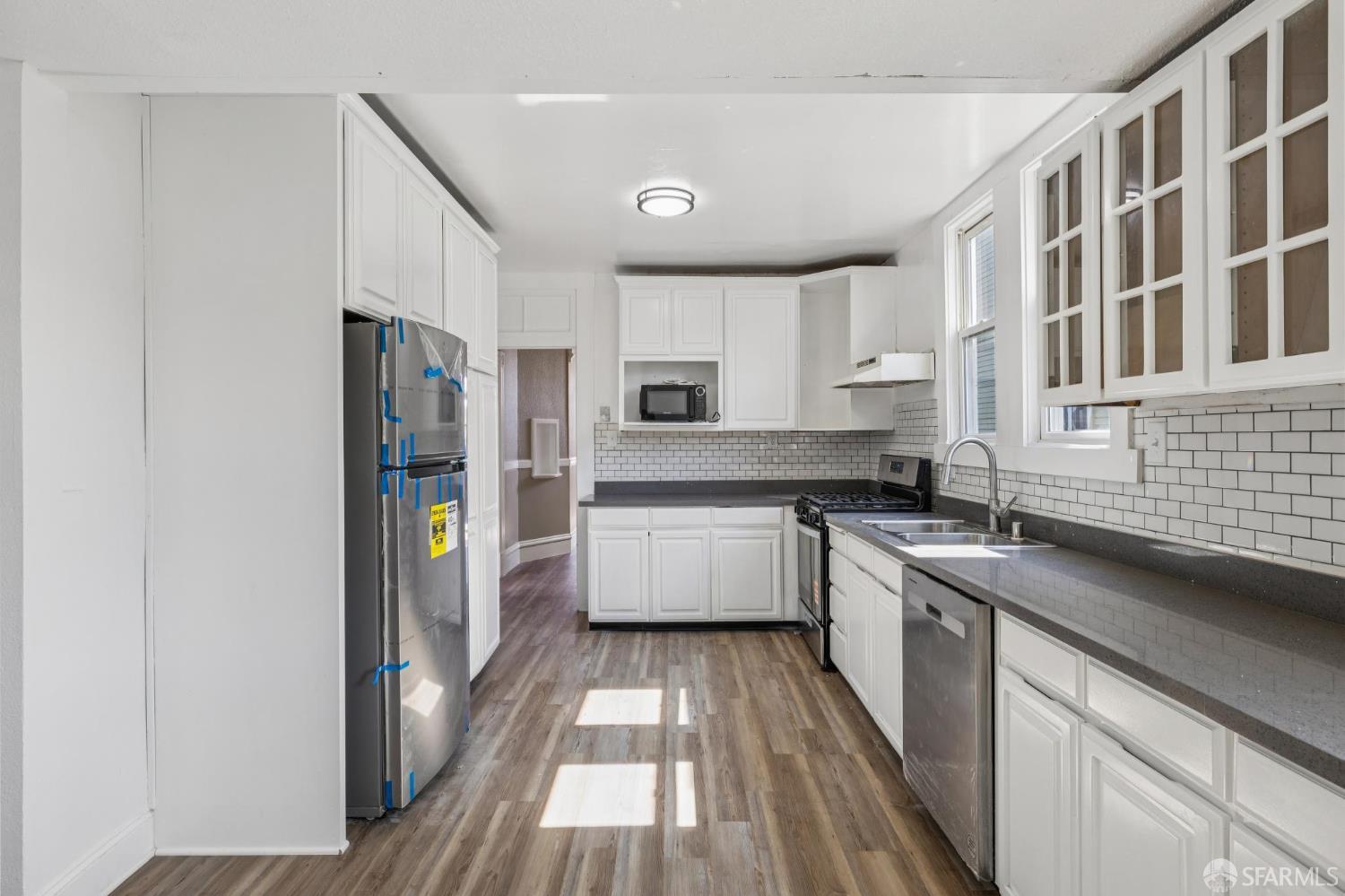 Detail Gallery Image 22 of 64 For 1789 Mckinnon Ave, San Francisco,  CA 94124 - – Beds | – Baths