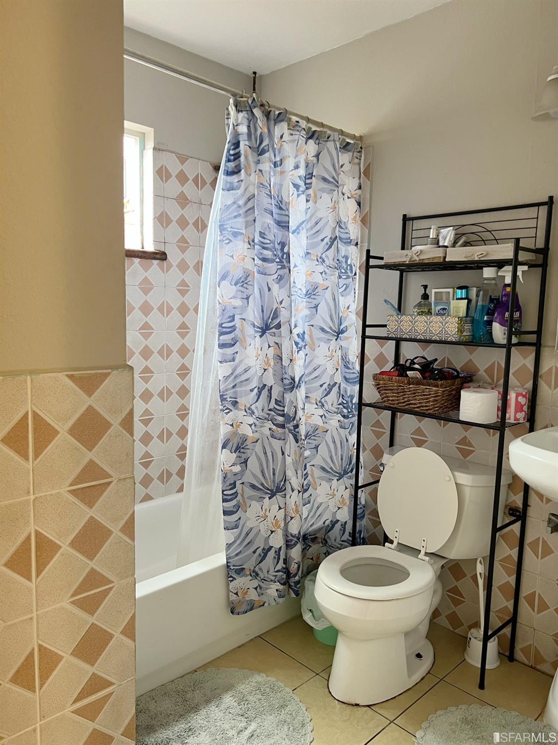 Detail Gallery Image 10 of 24 For 4709 Foothill Blvd, Oakland,  CA 94601 - – Beds | – Baths