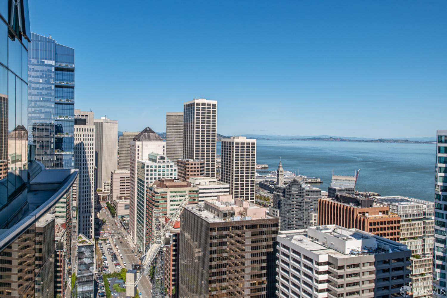 Detail Gallery Image 28 of 50 For 201 Folsom St Ph41,  San Francisco,  CA 94105 - 3 Beds | 3 Baths