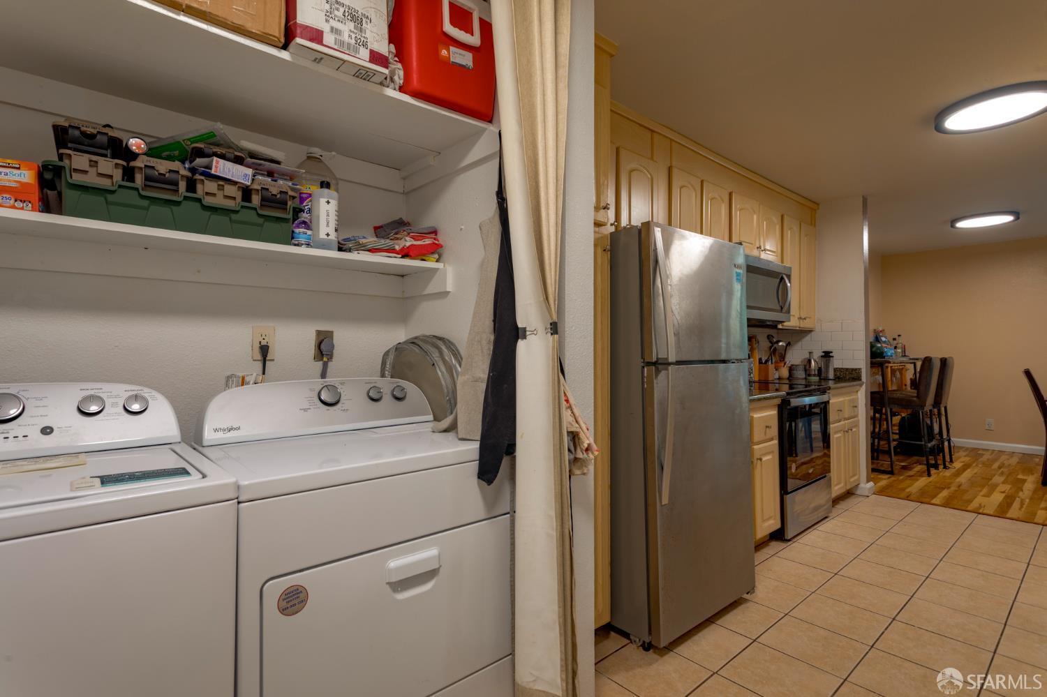 Photo #8: 425069878 Listing: Photo #8