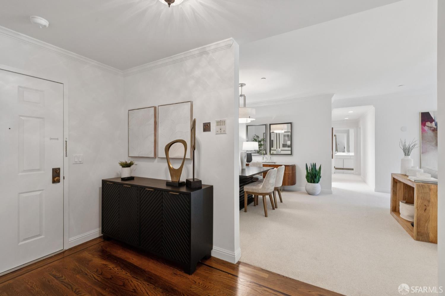 Photo #5: 425069917 Listing 