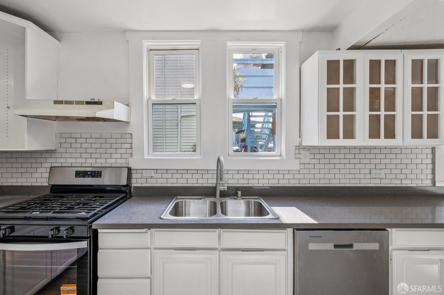 Detail Gallery Image 24 of 64 For 1789 Mckinnon Ave, San Francisco,  CA 94124 - – Beds | – Baths