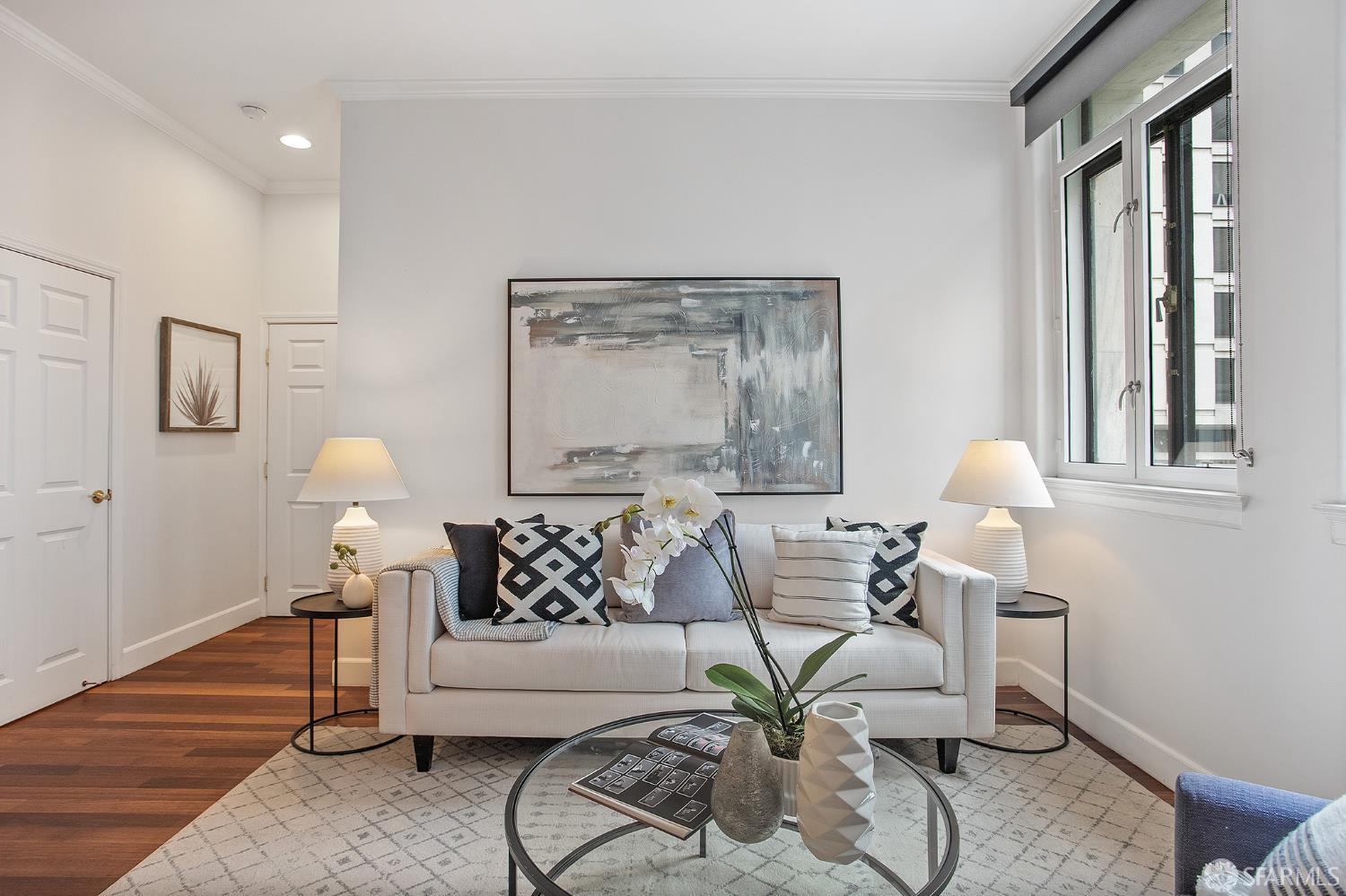 Photo #3: 425069983 Listing 