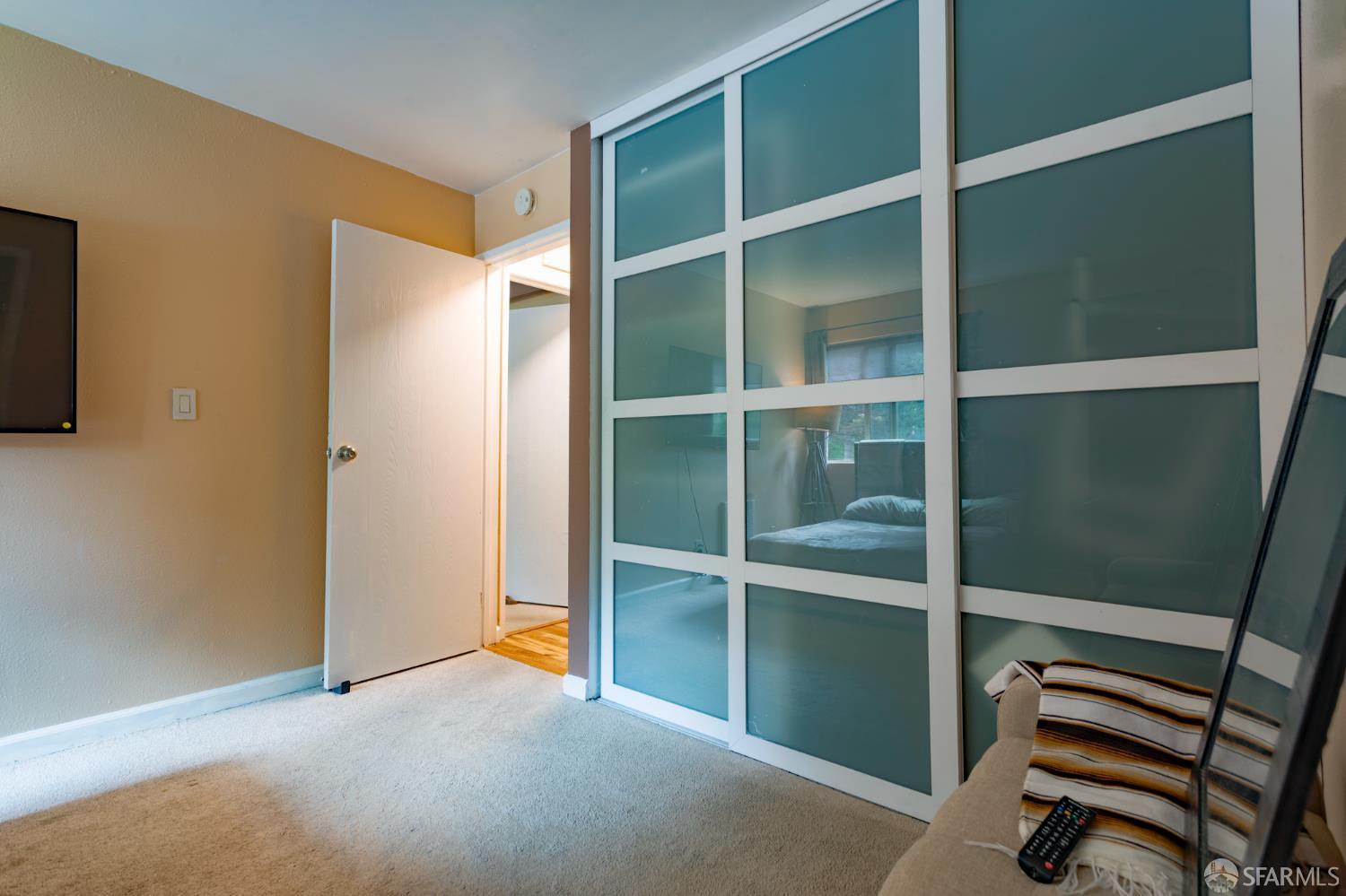 Photo #13: 425069878 Listing: Photo #13