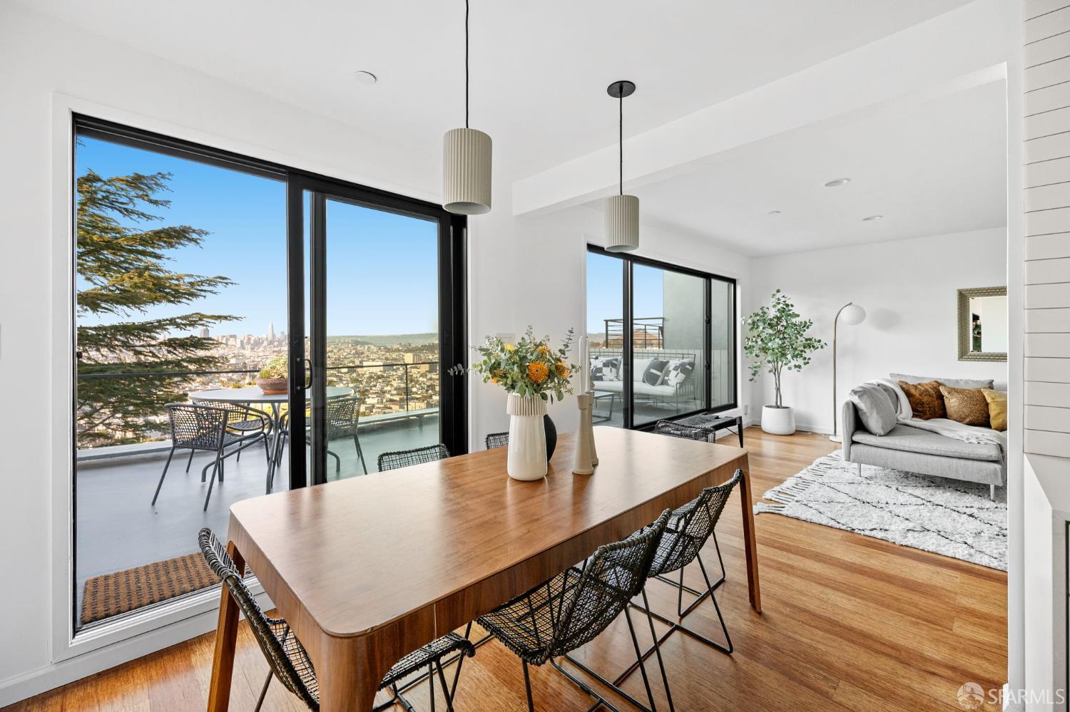 Detail Gallery Image 5 of 49 For 37 Miguel St #2,  San Francisco,  CA 94131 - 2 Beds | 1 Baths