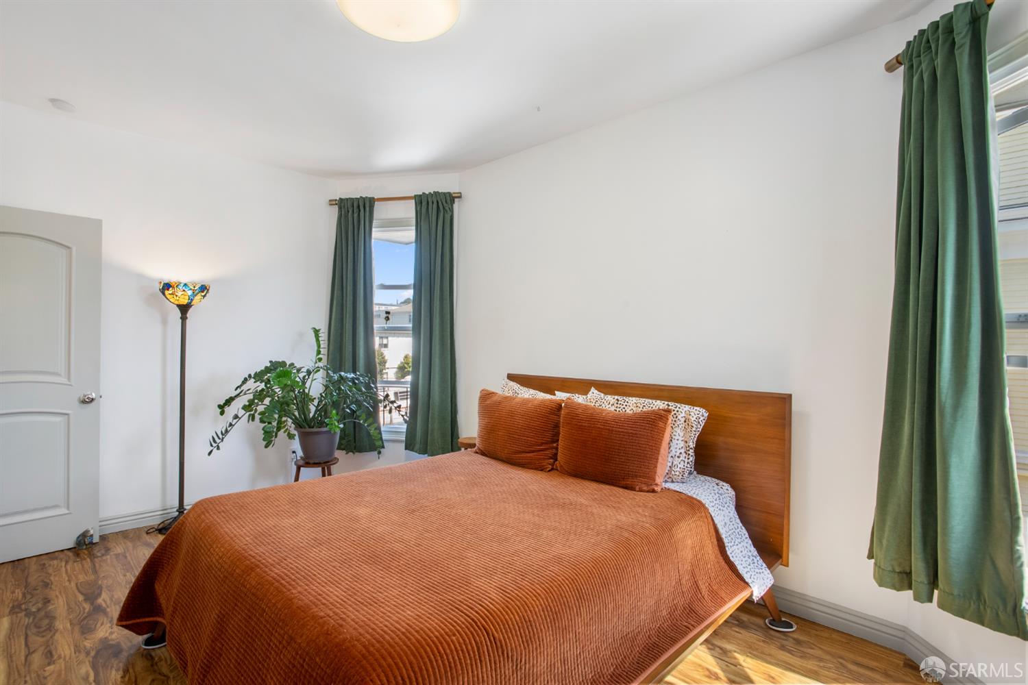 Detail Gallery Image 38 of 74 For 1806 8th Ave, Oakland,  CA 94606 - 3 Beds | 2 Baths