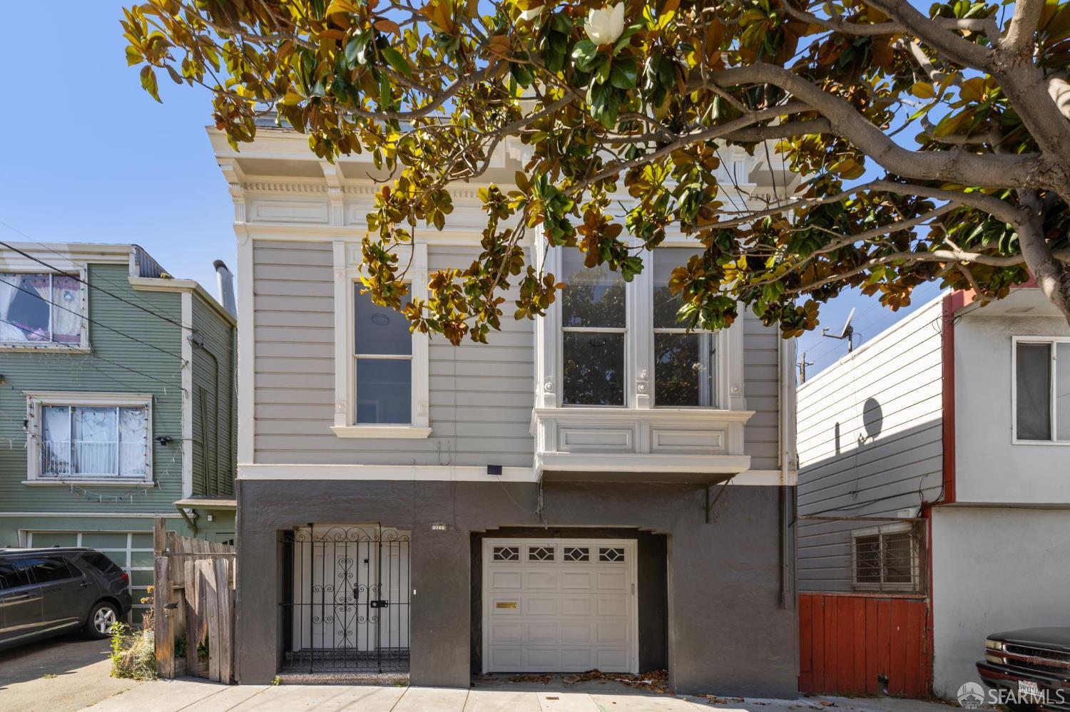 Detail Gallery Image 3 of 64 For 1789 Mckinnon Ave, San Francisco,  CA 94124 - – Beds | – Baths