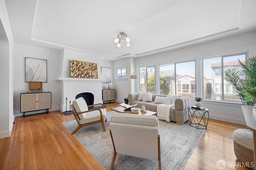 Detail Gallery Image 2 of 10 For 714 35th Ave, San Francisco,  CA 94121 - – Beds | – Baths
