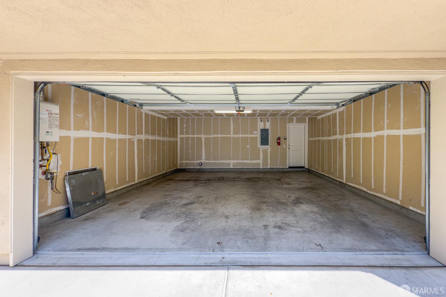 Detail Gallery Image 28 of 31 For 962 E Duane Ave, Sunnyvale,  CA 94085 - 4 Beds | 3/1 Baths