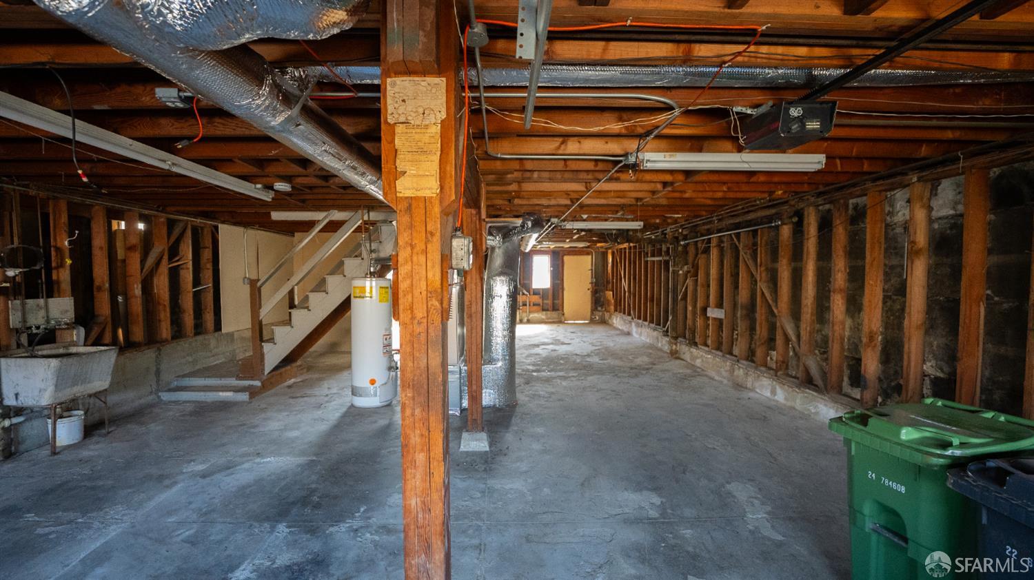Detail Gallery Image 8 of 16 For 267 St. Catherine Dr, Daly City,  CA 94015 - 3 Beds | 2 Baths