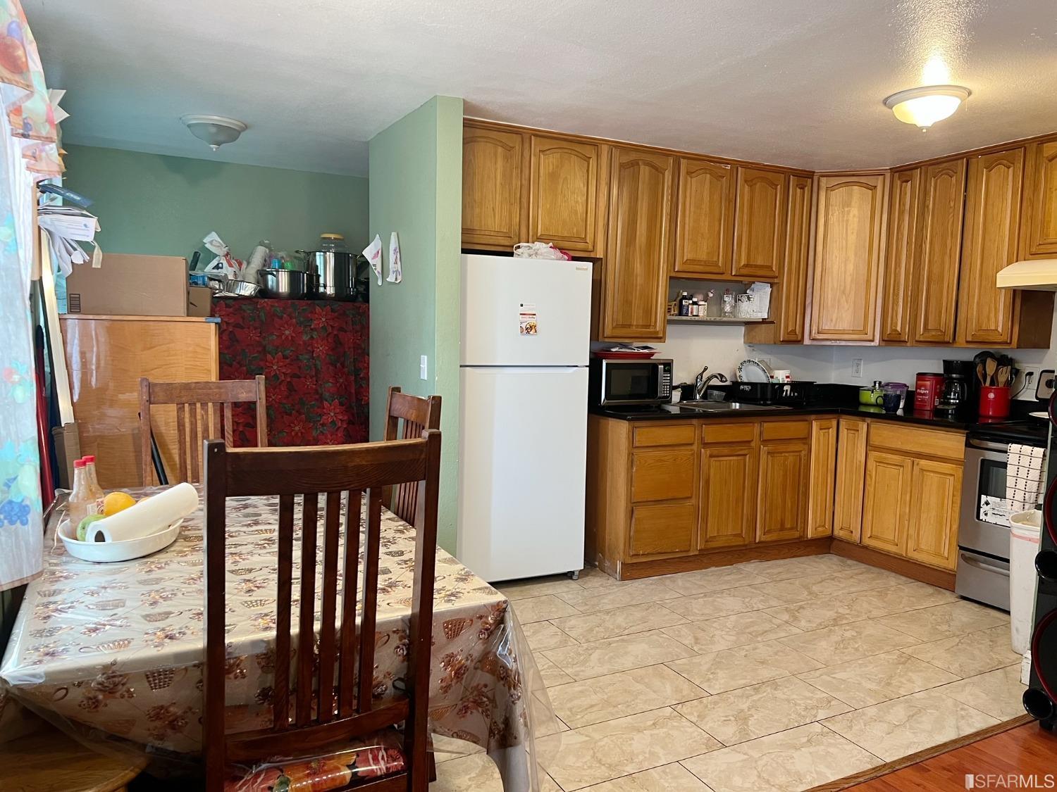 Detail Gallery Image 4 of 24 For 4709 Foothill Blvd, Oakland,  CA 94601 - – Beds | – Baths