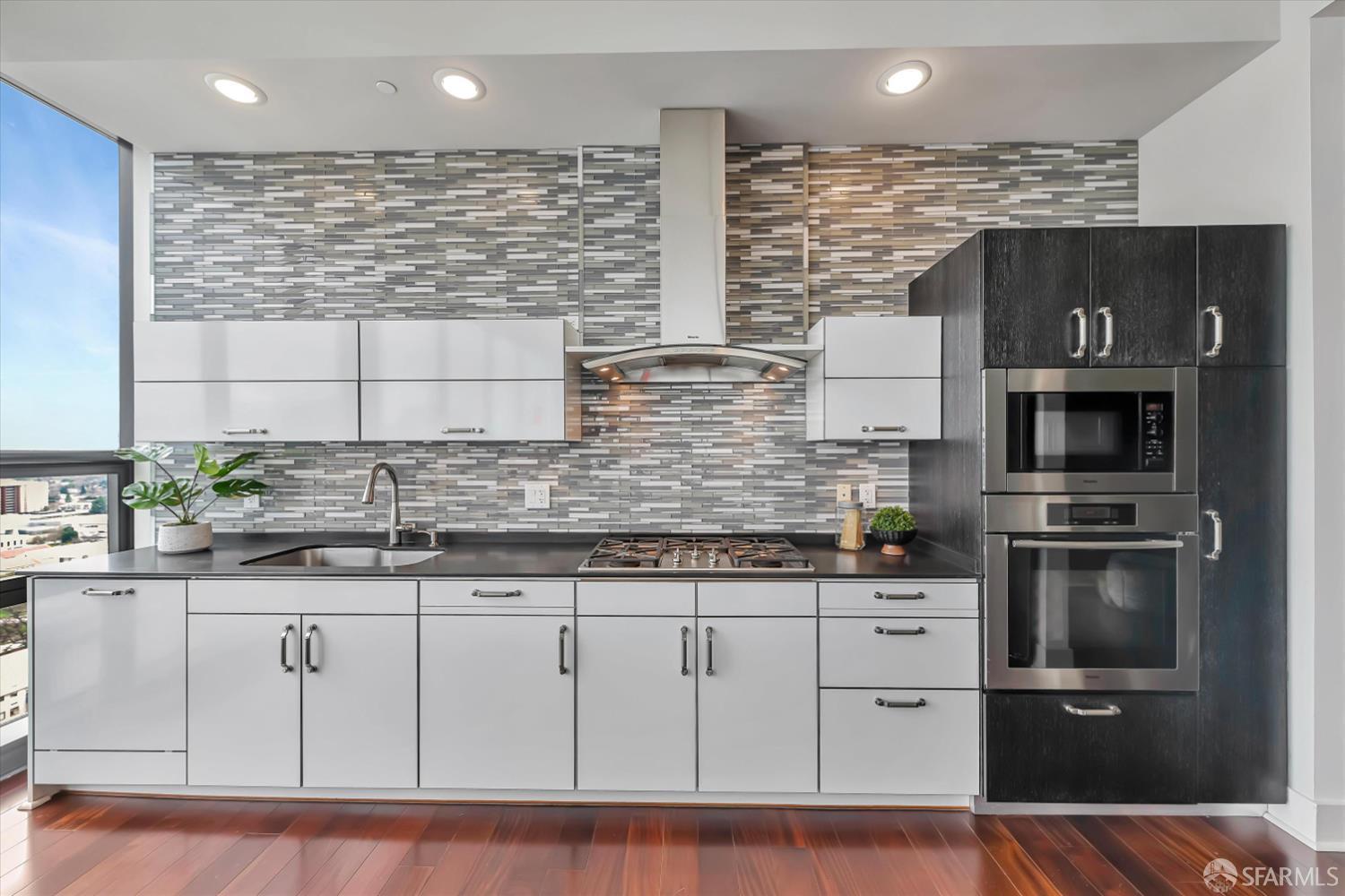 Detail Gallery Image 14 of 65 For 88 E San Fernando St #2103,  San Jose,  CA 95113 - 2 Beds | 2/1 Baths