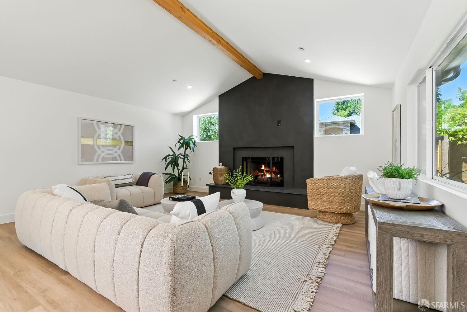 Detail Gallery Image 10 of 43 For 2559 Romley Ln, Alamo,  CA 94507 - 4 Beds | 3/2 Baths