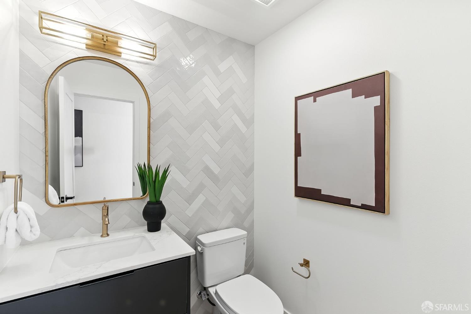 Detail Gallery Image 18 of 43 For 2559 Romley Ln, Alamo,  CA 94507 - 4 Beds | 3/2 Baths