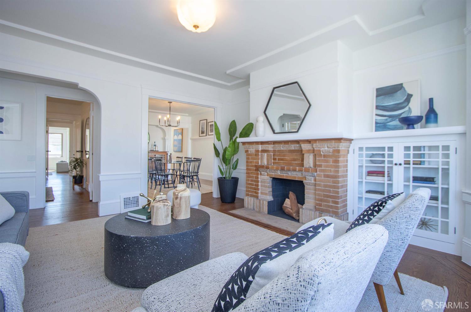 Detail Gallery Image 7 of 29 For 419 Capistrano Ave, San Francisco,  CA 94112 - 2 Beds | 1 Baths
