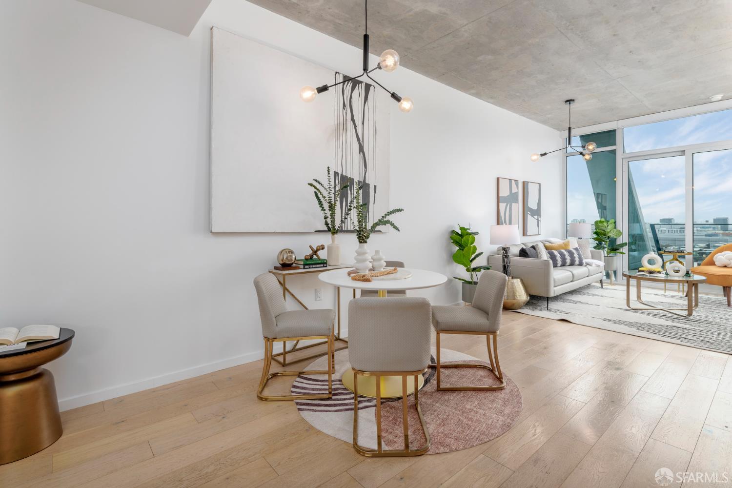 Photo #4: 425070004 Listing 